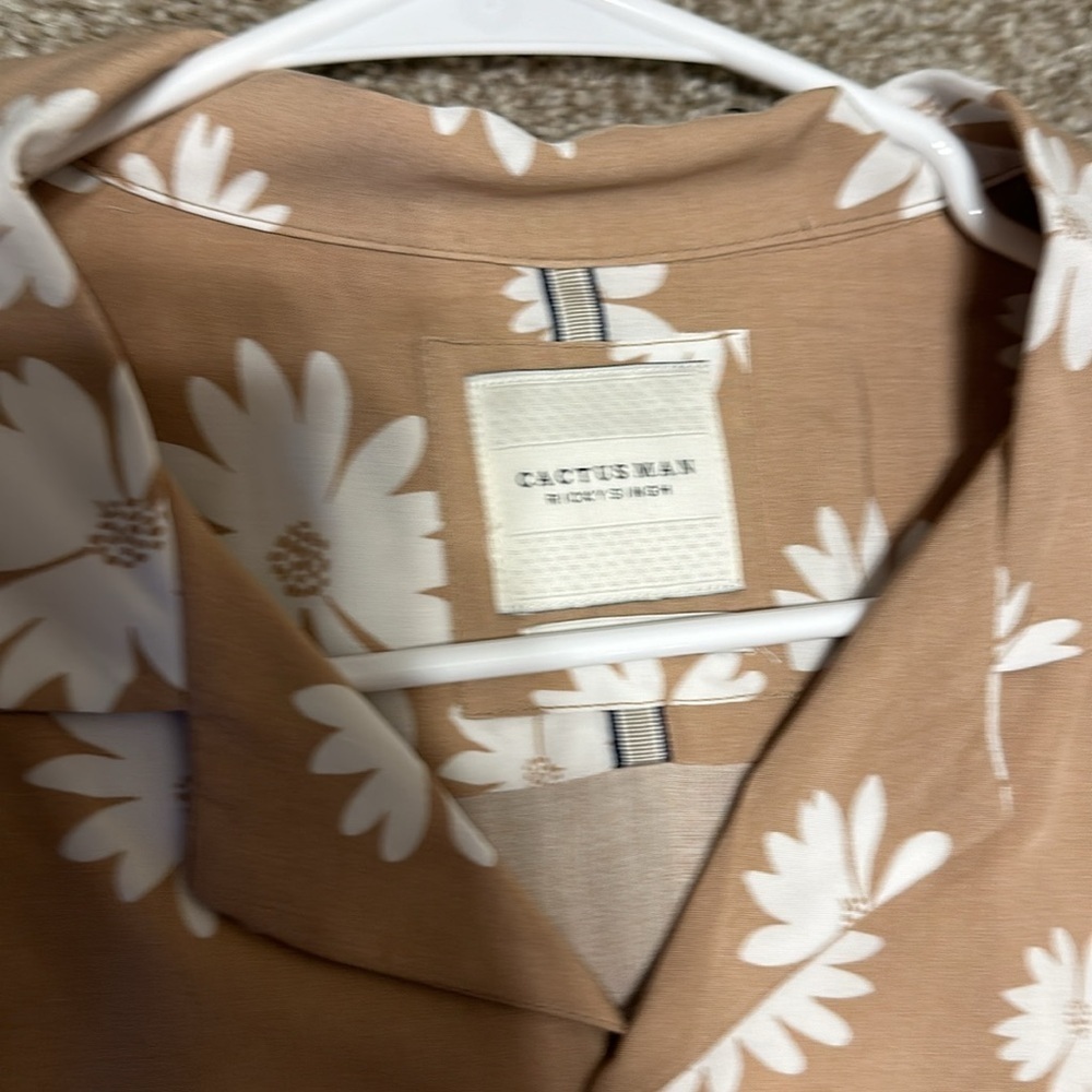 Cactus man button down - Picture 2 of 3